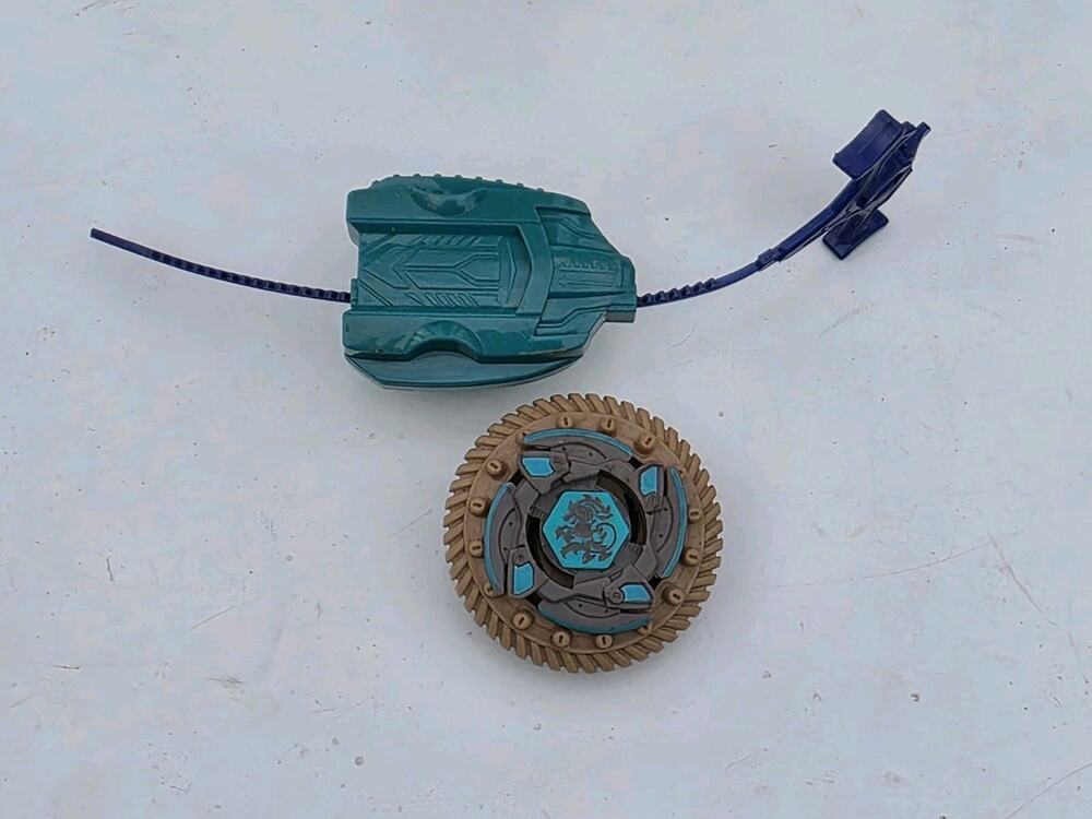 BeyWheelz Shadow Fortune Zurafa W07 2012 With Launcher And Ripcord